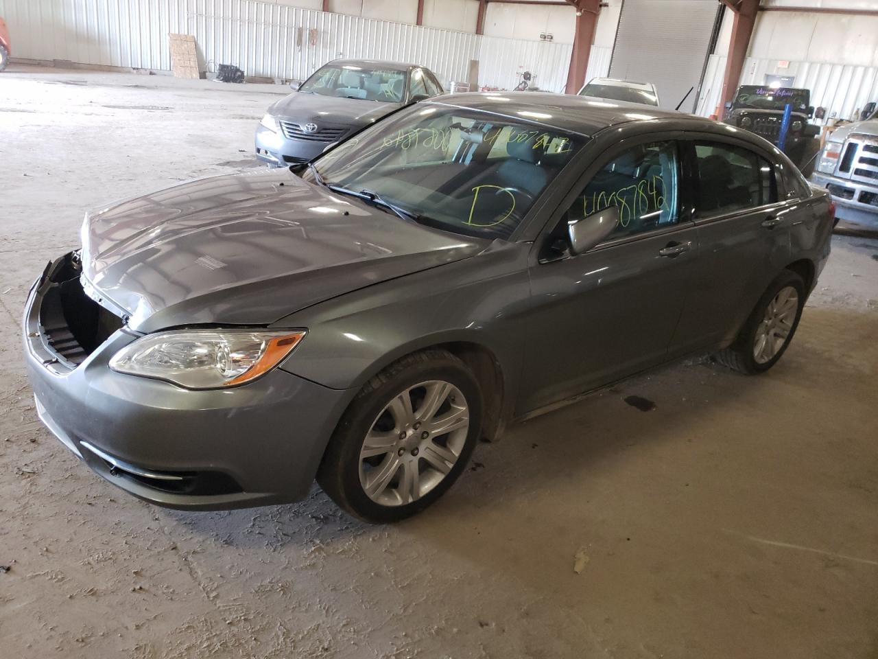 Photo 2 from auction – 2012 CHRYSLER 200 TOURIN with VIN 1C3CCBBB2CN120747
