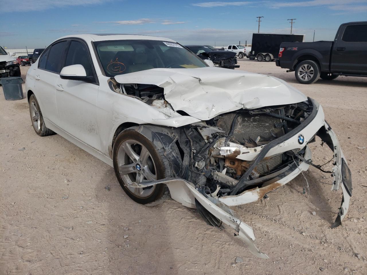 BMW 320 I 2014 with VIN WBA3B1G56ENS81422 - Photo from auction