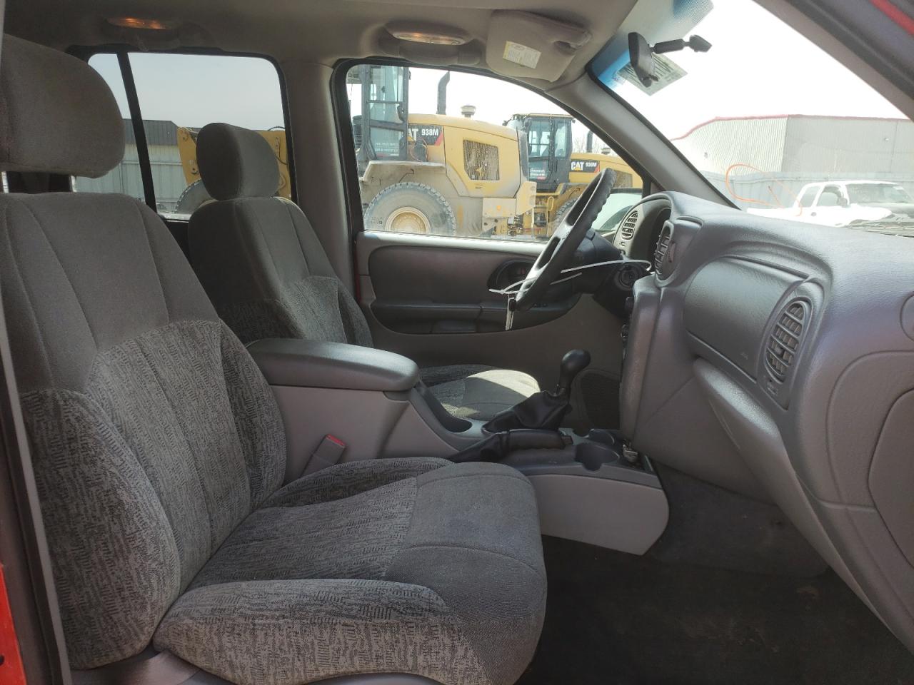 Photo 5 from auction – 2002 CHEVROLET TRAILBLAZE with VIN 1GNDT13S022295577