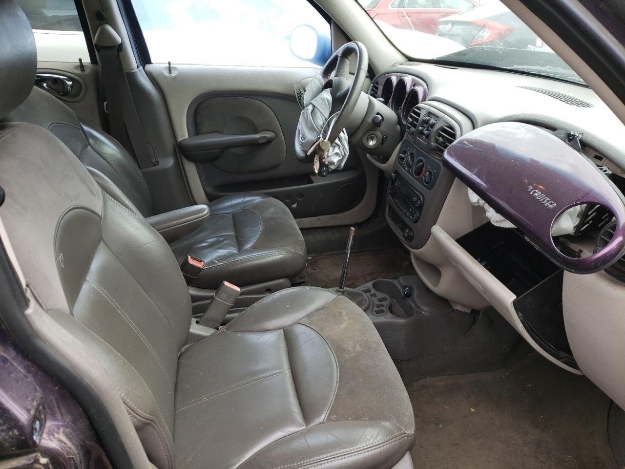 Photo 5 from auction – 2004 CHRYSLER PT CRUISER with VIN 3C8FY68B74T209612