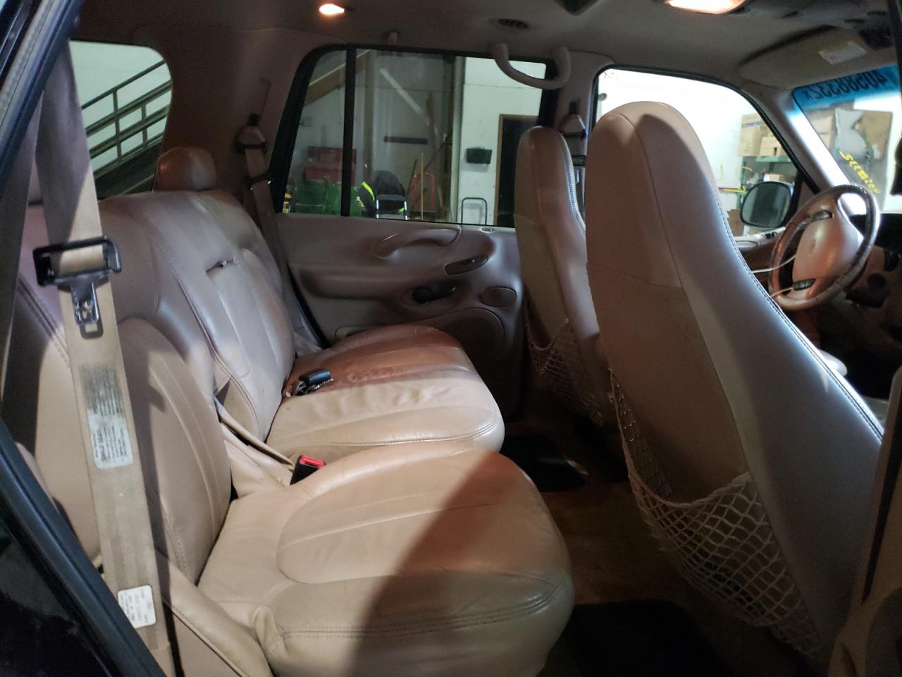 Photo 6 from auction – 1998 FORD EXPEDITION with VIN 1FMPU18L5WLB90758
