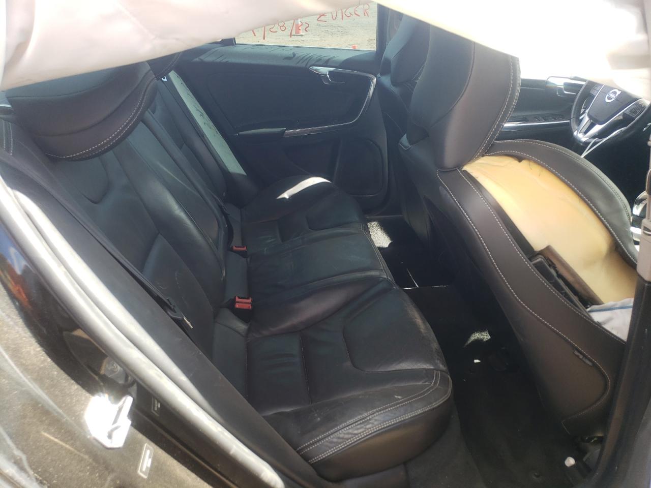 Photo 6 from auction – 2014 VOLVO S60 T6 with VIN YV1902FHXE2274523