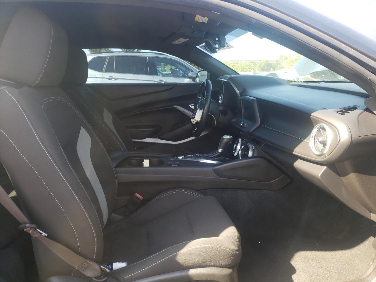 Photo 5 from auction – 2016 CHEVROLET CAMARO LT with VIN 1G1FB1RX0G0158254