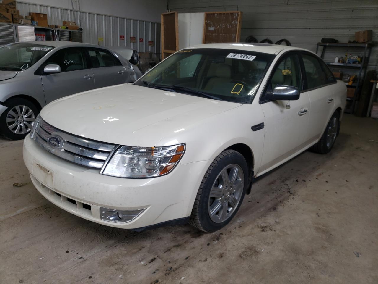 Photo 2 from auction – 2009 FORD TAURUS LIM with VIN 1FAHP25W69G119107