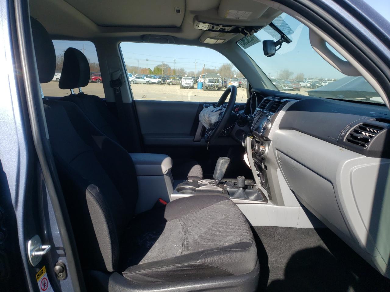 Photo 5 from auction – 2011 TOYOTA 4RUNNER SR with VIN JTEBU5JR4B5064776