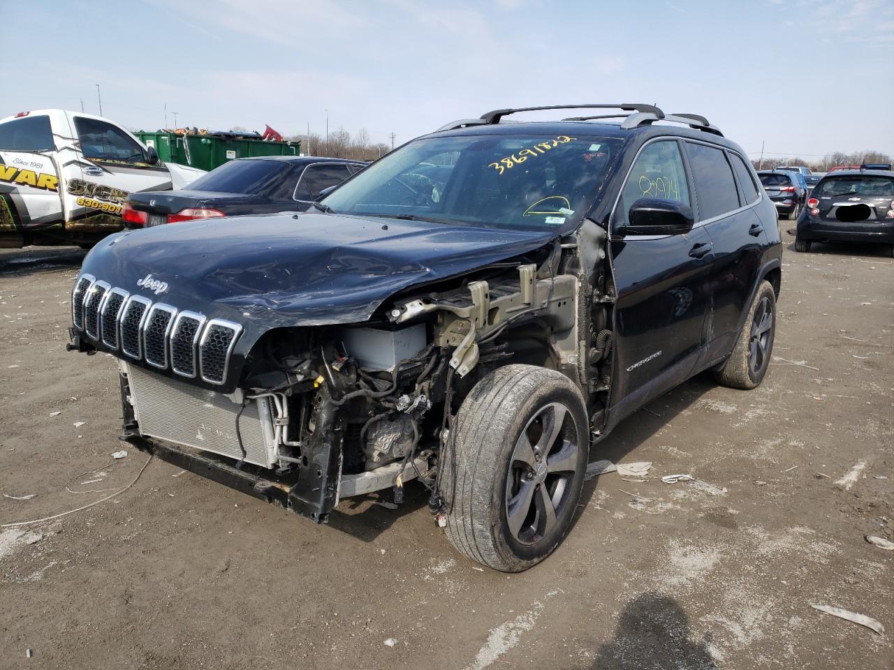 Photo 2 from auction – 2019 JEEP CHEROKEE L with VIN 1C4PJMDX3KD440039