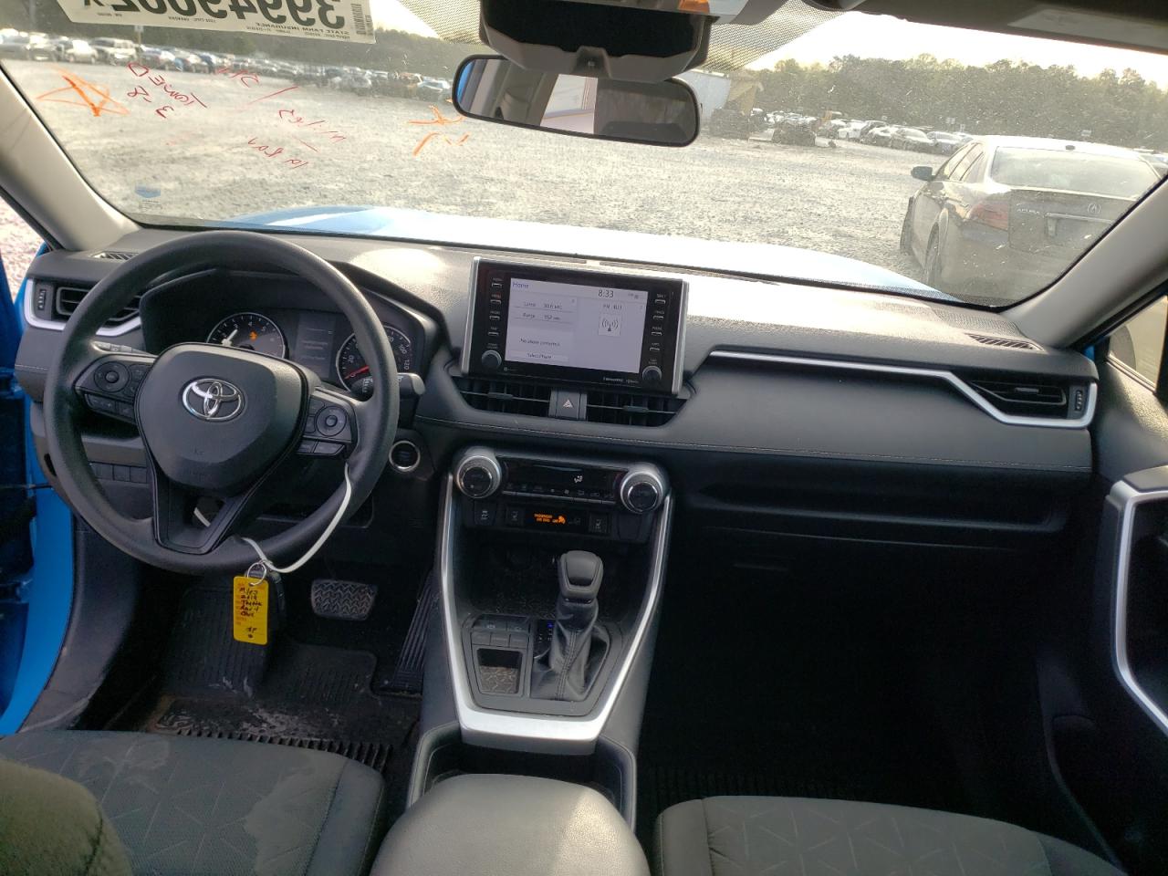 Photo 9 from auction – 2019 TOYOTA RAV4 XLE with VIN 2T3W1RFV5KC003300