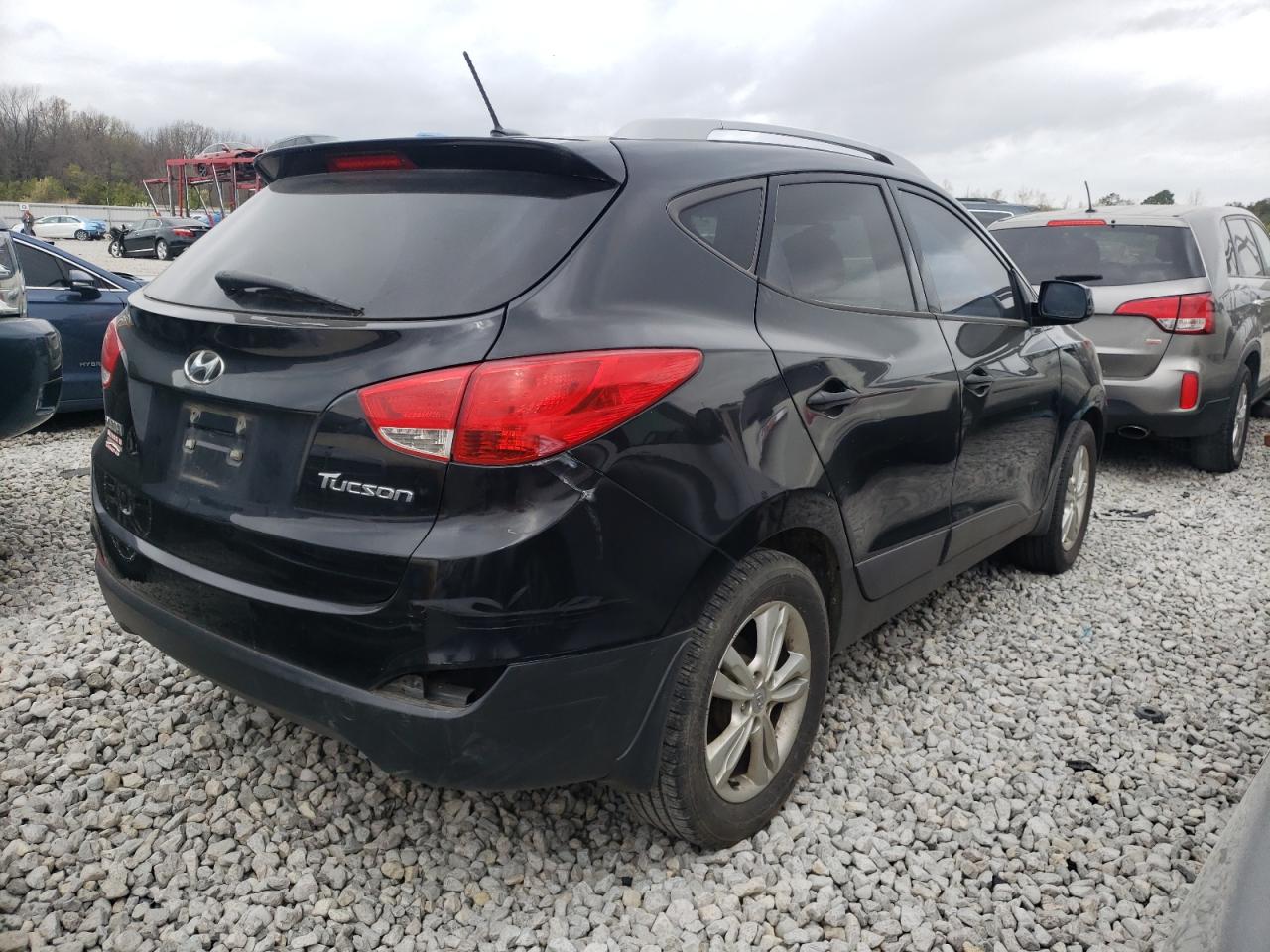 Photo 4 from auction – 2011 HYUNDAI TUCSON GLS with VIN KM8JU3AC6BU146476