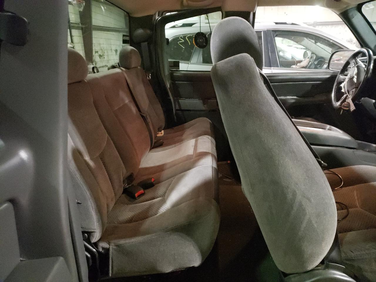 Photo 6 from auction – 2006 CHEVROLET SILVERADO with VIN 2GCEC19T161118362