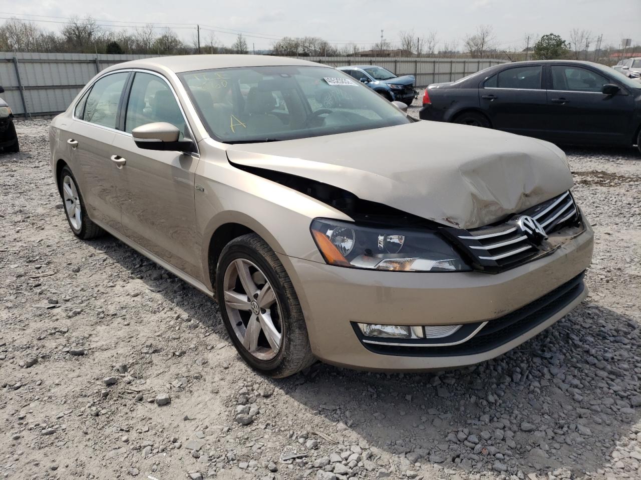 VOLKSWAGEN PASSAT S 2015 with VIN 1VWAT7A30FC120785 - Photo from auction