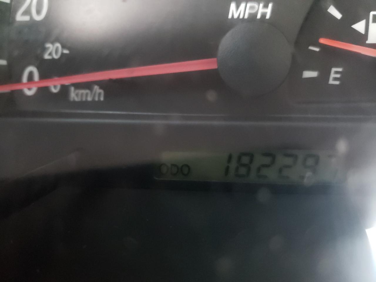 Photo 8 from auction – 2002 TOYOTA CAMRY LE with VIN 4T1BE32K02U630019