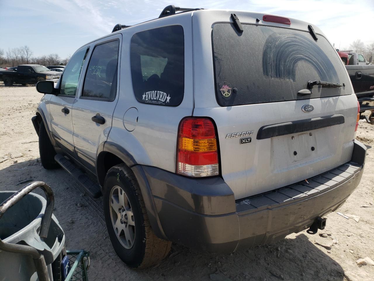 Photo 3 from auction – 2005 FORD ESCAPE XLT with VIN 1FMCU93145KA62518