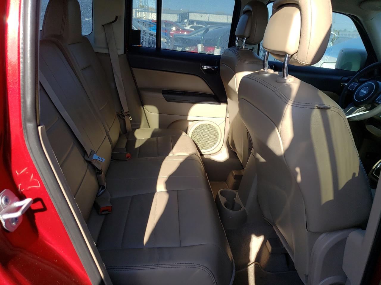 Photo 6 from auction – 2014 JEEP PATRIOT LA with VIN 1C4NJPFA2ED927979