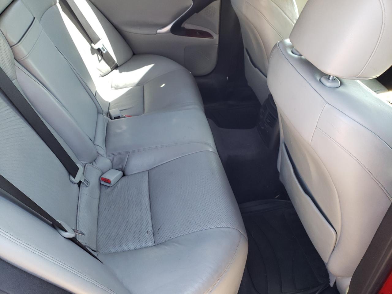 Photo 6 from auction – 2007 LEXUS IS 250 with VIN JTHCK262872014060