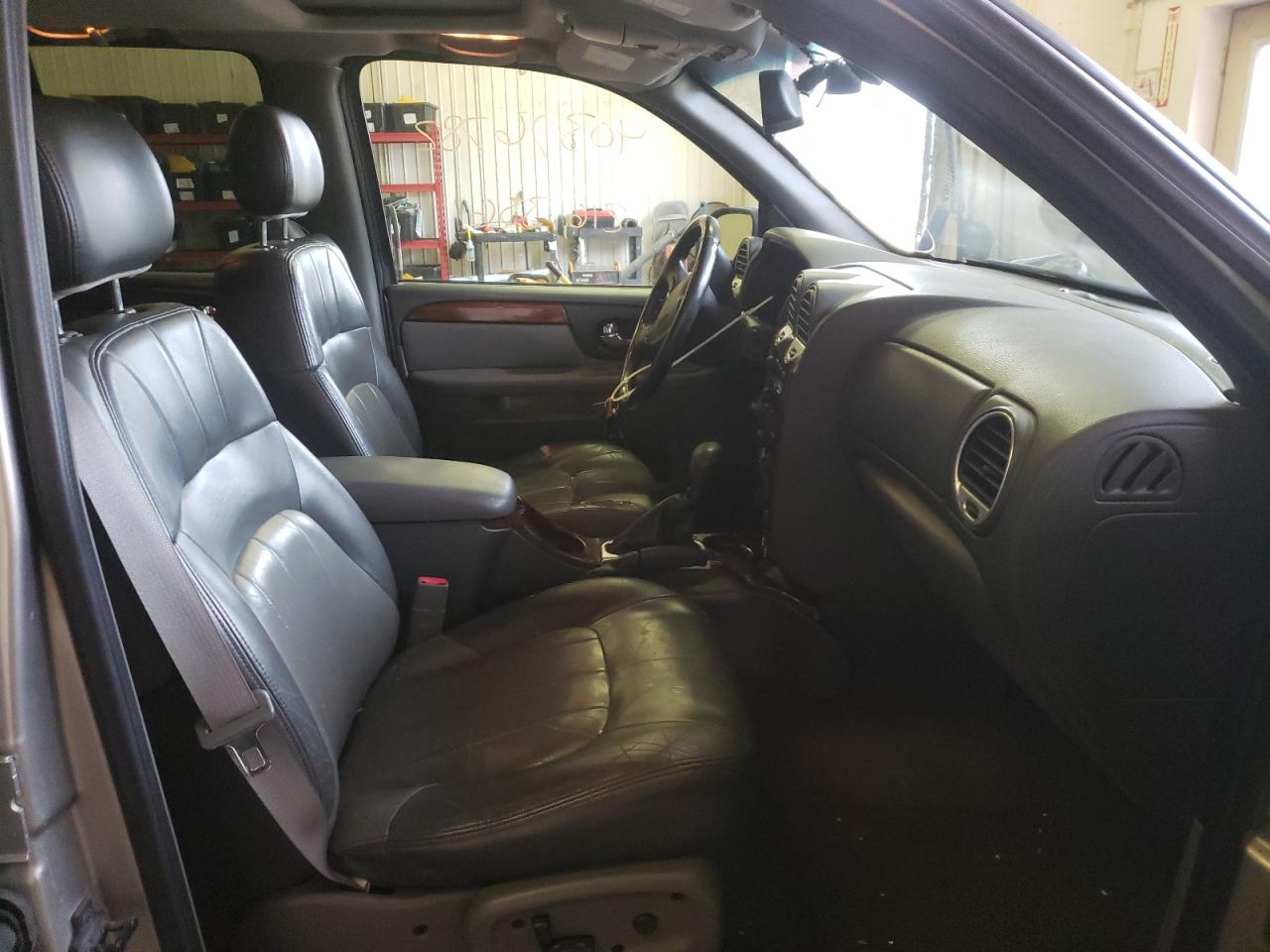 Photo 5 from auction – 2003 GMC ENVOY with VIN 1GKDT13S532135760