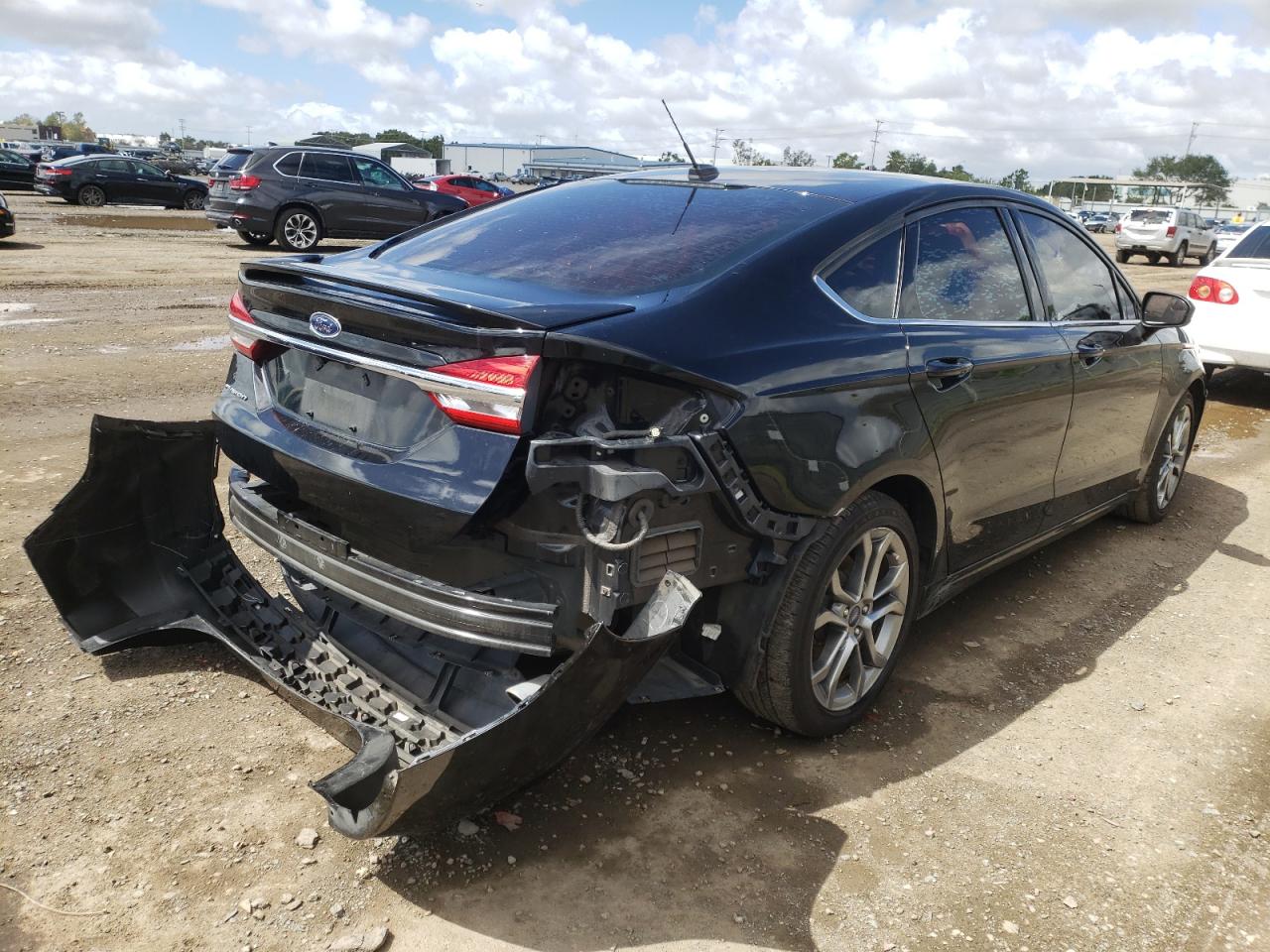 Photo 4 from auction – 2017 FORD FUSION S with VIN 3FA6P0G75HR397537