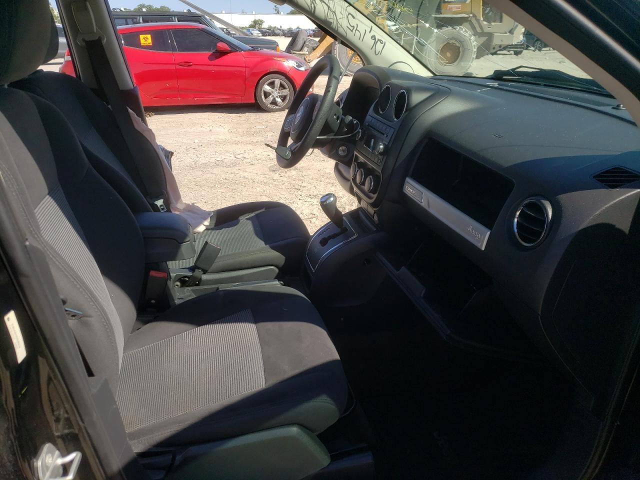 Photo 5 from auction – 2016 JEEP COMPASS SP with VIN 1C4NJCBA6GD560232