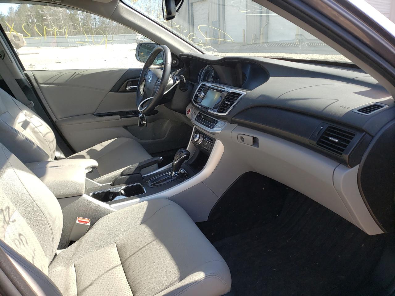 Photo 5 from auction – 2015 HONDA ACCORD EXL with VIN 1HGCR2F80FA072249