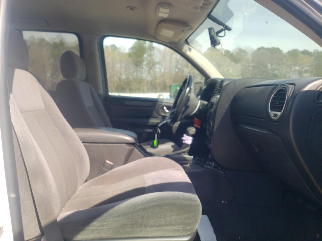 Photo 5 from auction – 2007 GMC ENVOY with VIN 1GKDS13S372172668