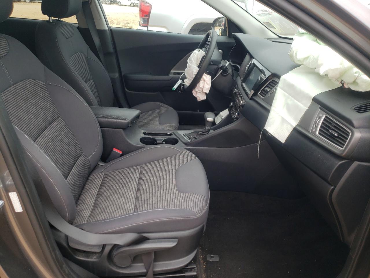 Photo 5 from auction – 2017 KIA NIRO FE with VIN KNDCB3LC0H5048613