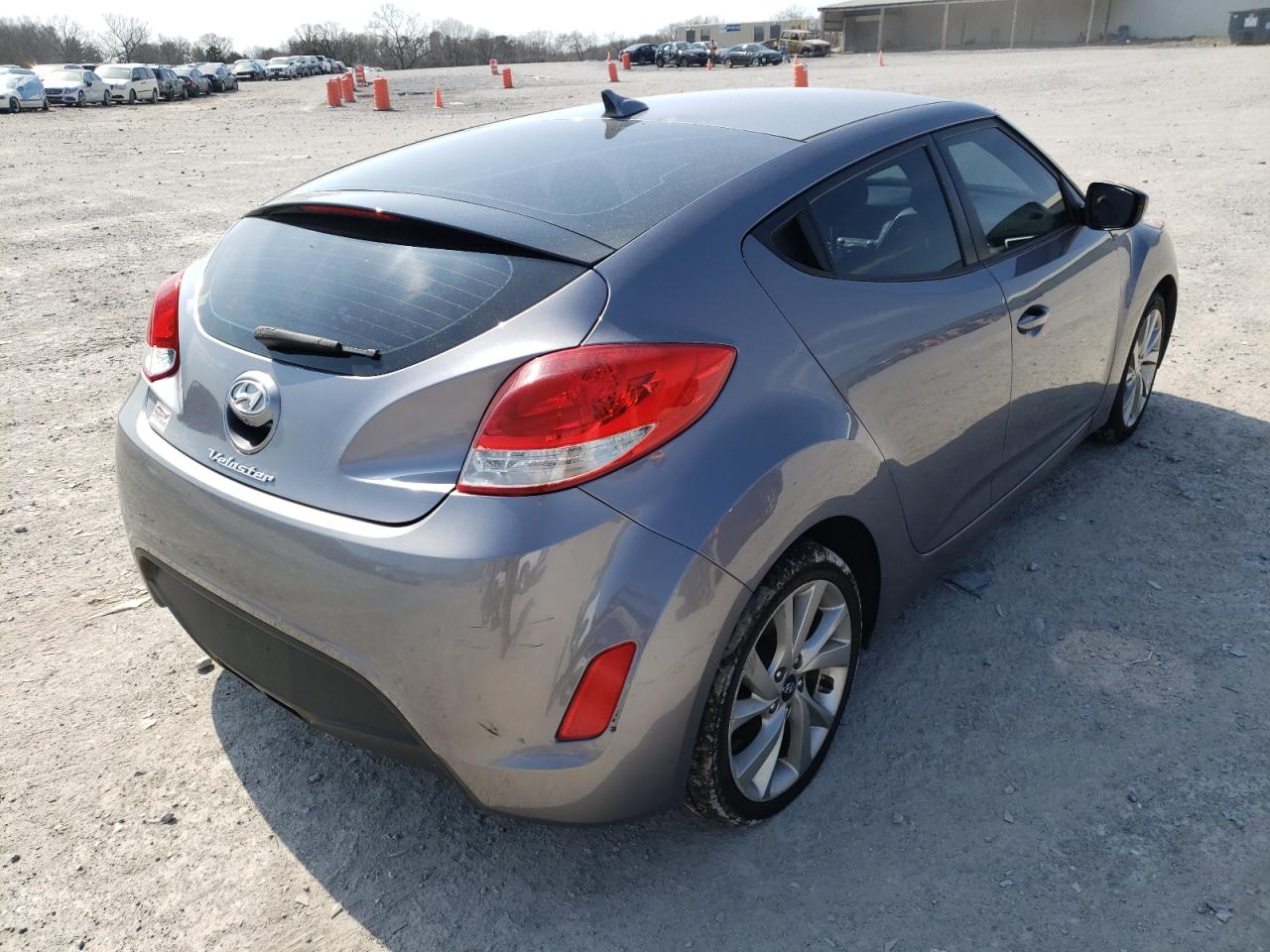 Photo 4 from auction – 2016 HYUNDAI VELOSTER with VIN KMHTC6AD0GU275374