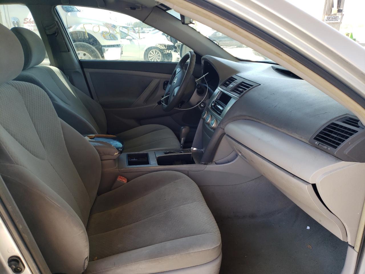 Photo 5 from auction – 2007 TOYOTA CAMRY with VIN 4T1BE46K17U537677