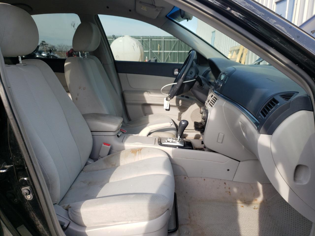 Photo 5 from auction – 2008 HYUNDAI SONATA SE with VIN 5NPEU46F28H383659