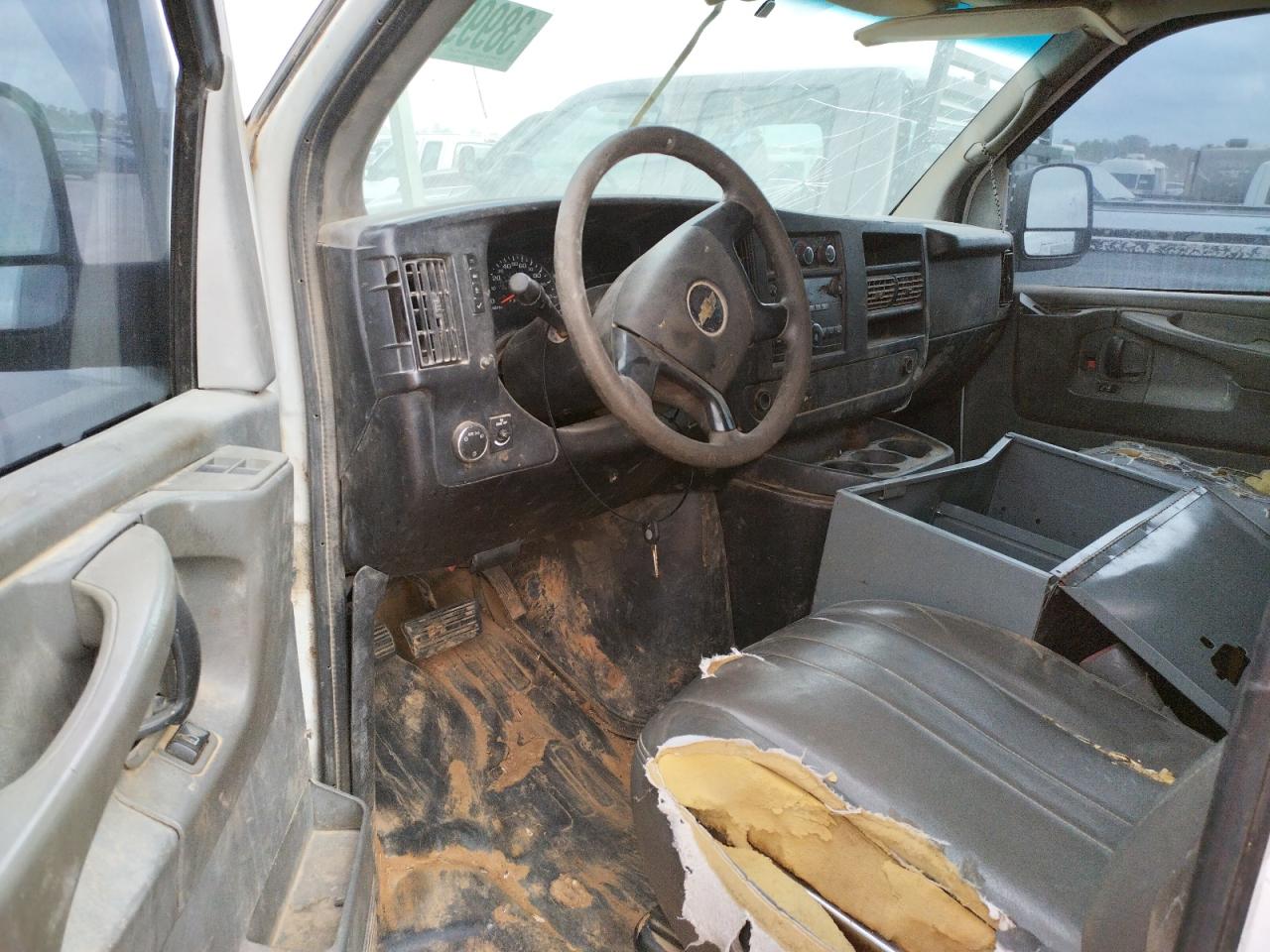 Photo 9 from auction – 2010 CHEVROLET EXPRESS G3 with VIN 1GC2GUBG3A1160228