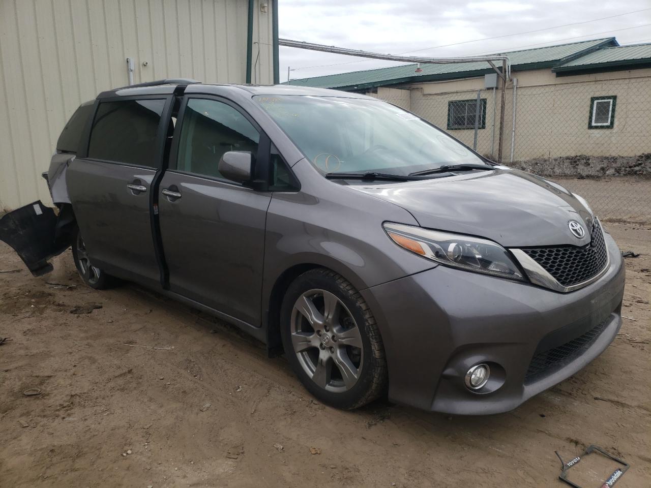 Photo 1 from auction – 2017 TOYOTA SIENNA SE with VIN 5TDXZ3DC3HS874393