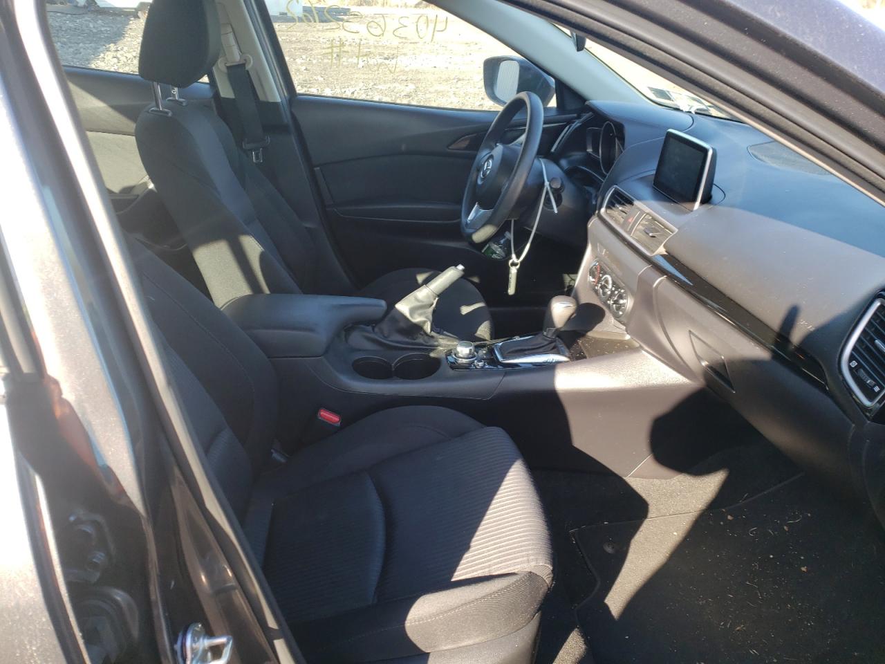 Photo 5 from auction – 2016 MAZDA 3 SPORT with VIN 3MZBM1U77GM299341