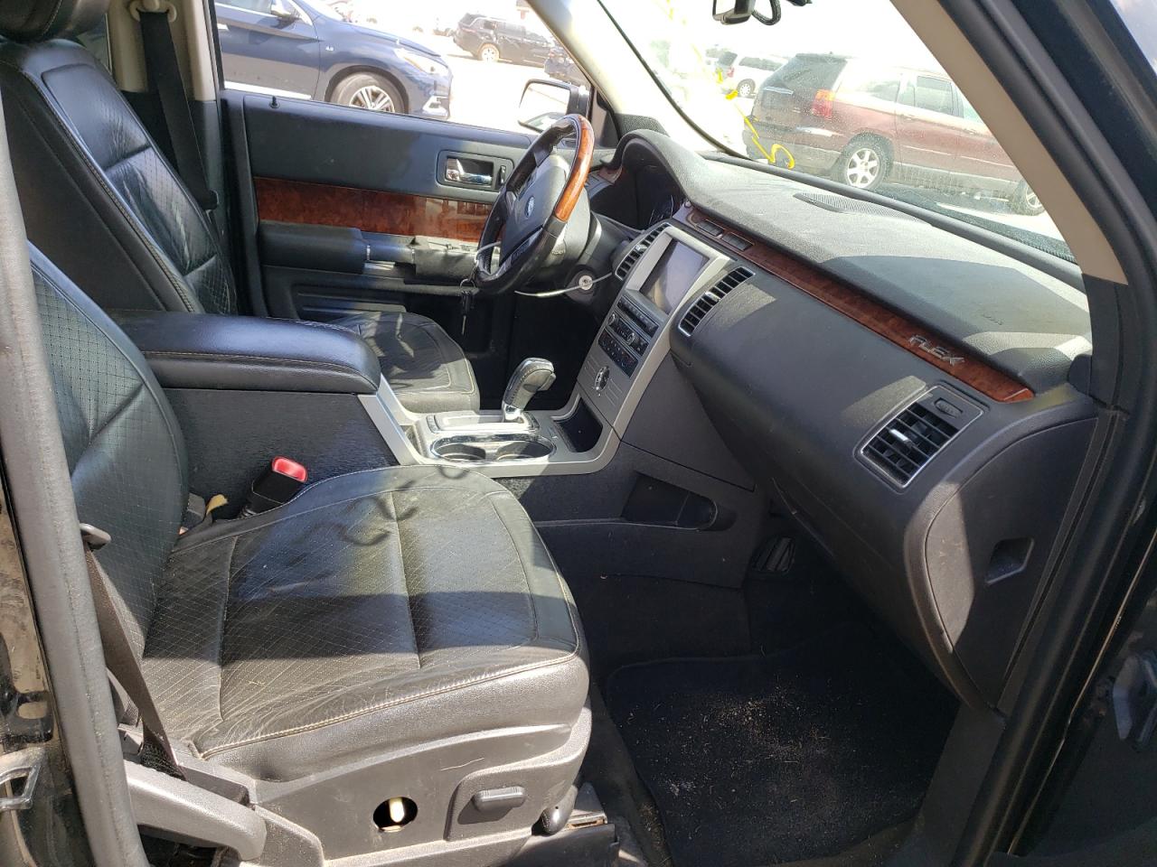 Photo 5 from auction – 2011 FORD FLEX LIMIT with VIN 2FMGK5DC2BBD23618