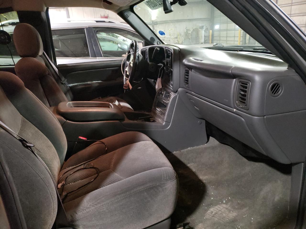 Photo 5 from auction – 2006 CHEVROLET SILVERADO with VIN 2GCEC19T161118362