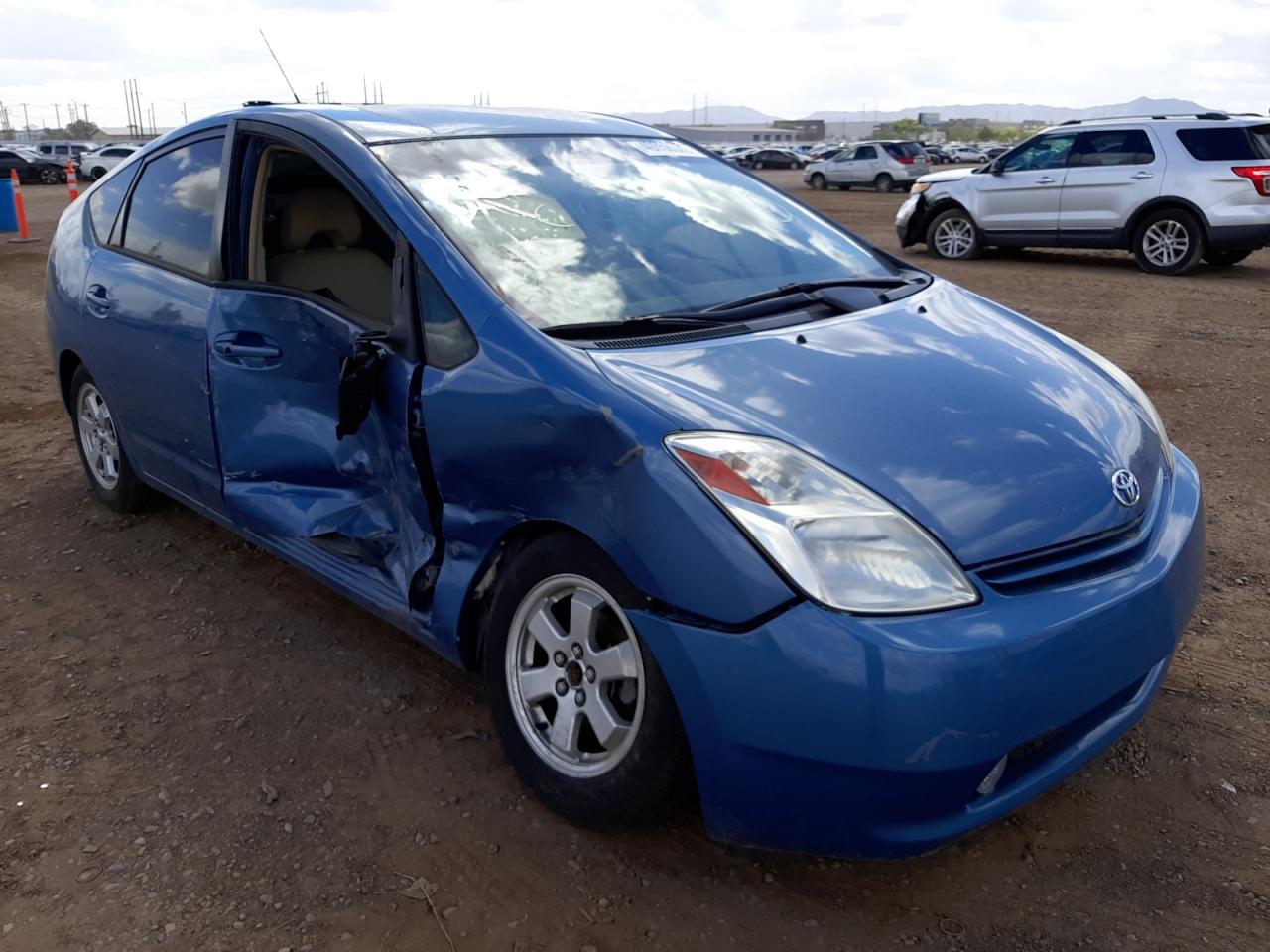 TOYOTA PRIUS 2005 with VIN JTDKB20U053063235 - Photo from auction