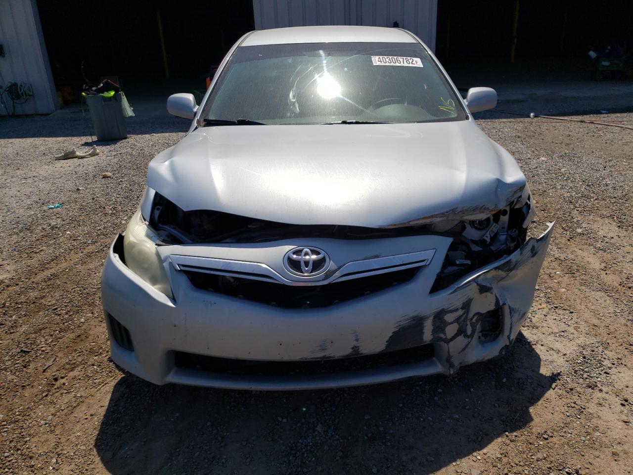 Photo 9 from auction – 2011 TOYOTA CAMRY HYBR with VIN 4T1BB3EK9BU139663