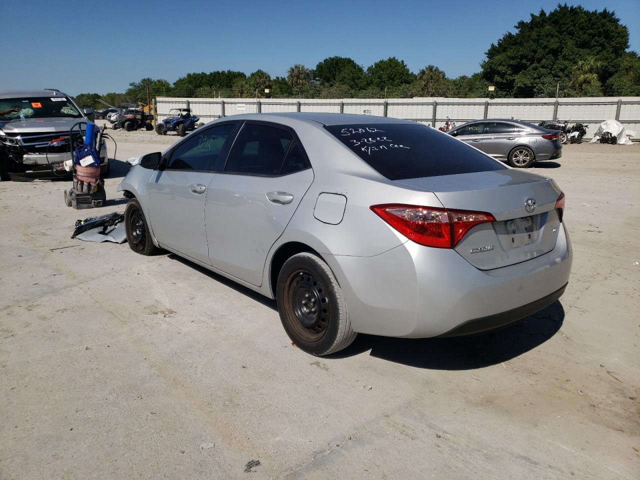 Photo 3 from auction – 2019 TOYOTA COROLLA L with VIN 2T1BURHE1KC156798