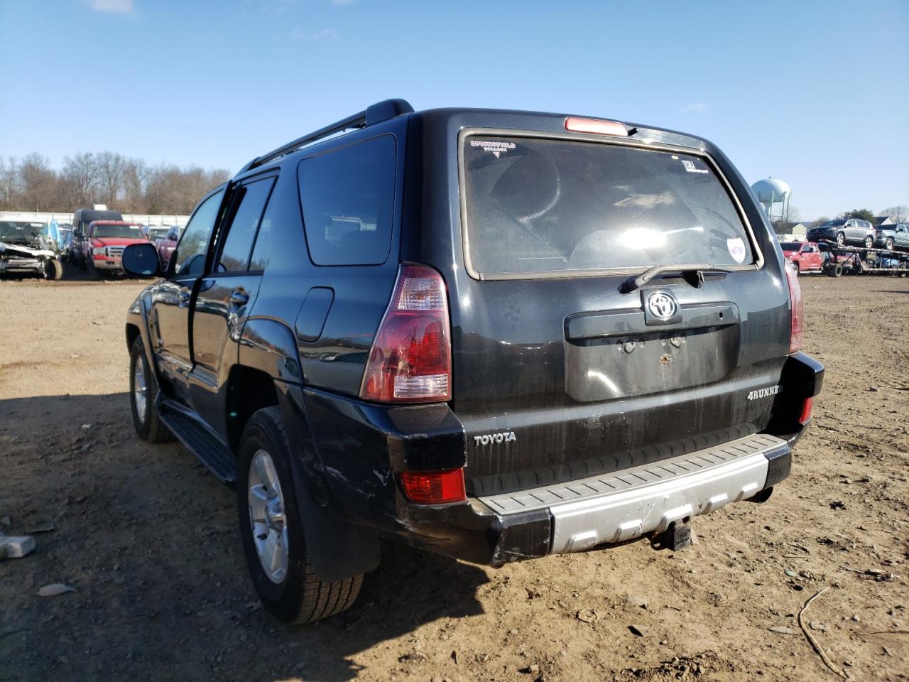 Photo 3 from auction – 2004 TOYOTA 4RUNNER SR with VIN JTEBU14R848013478