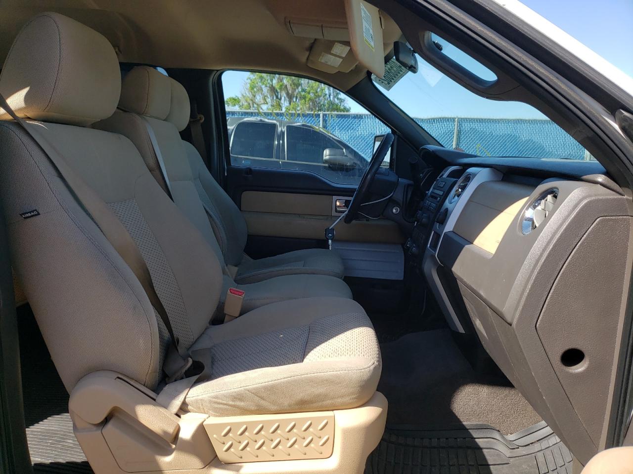 Photo 5 from auction – 2011 FORD F150 SUPER with VIN 1FTFW1ET9BFD22489