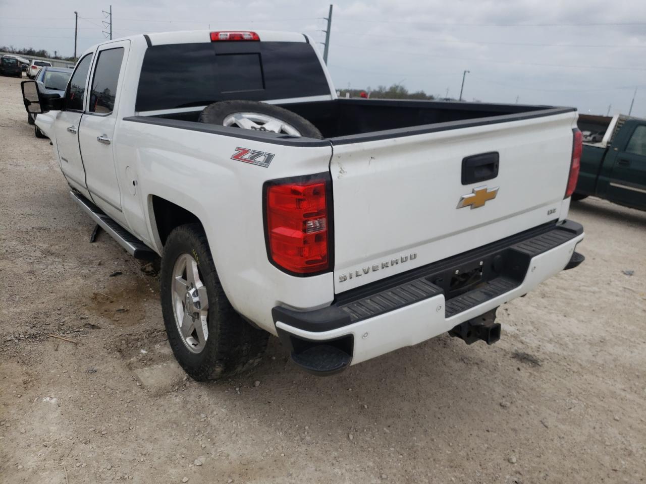 Photo 3 from auction – 2015 CHEVROLET SILVERADO with VIN 1GC1KWE84FF657809
