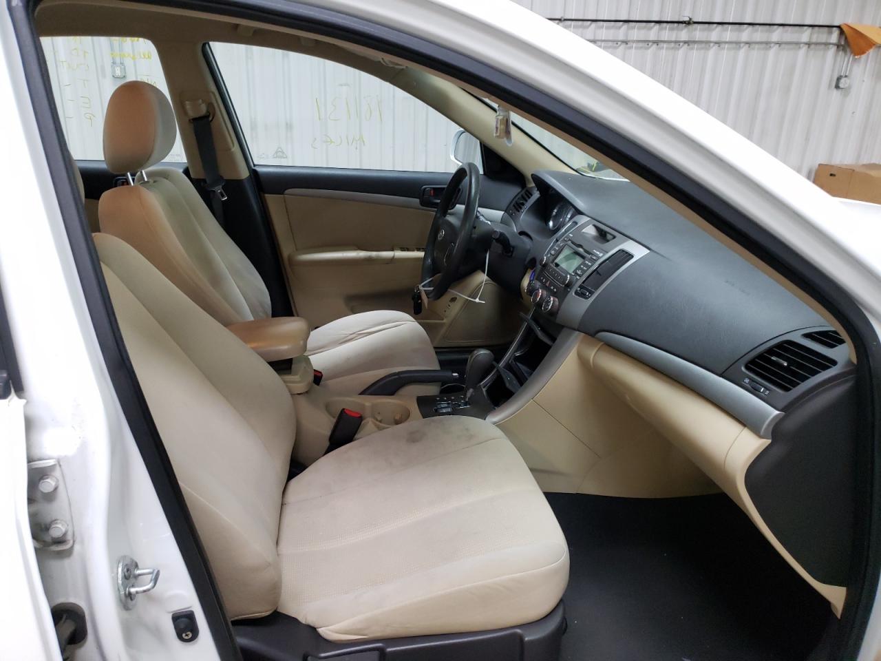 Photo 5 from auction – 2010 HYUNDAI SONATA GLS with VIN 5NPET4AC3AH589465