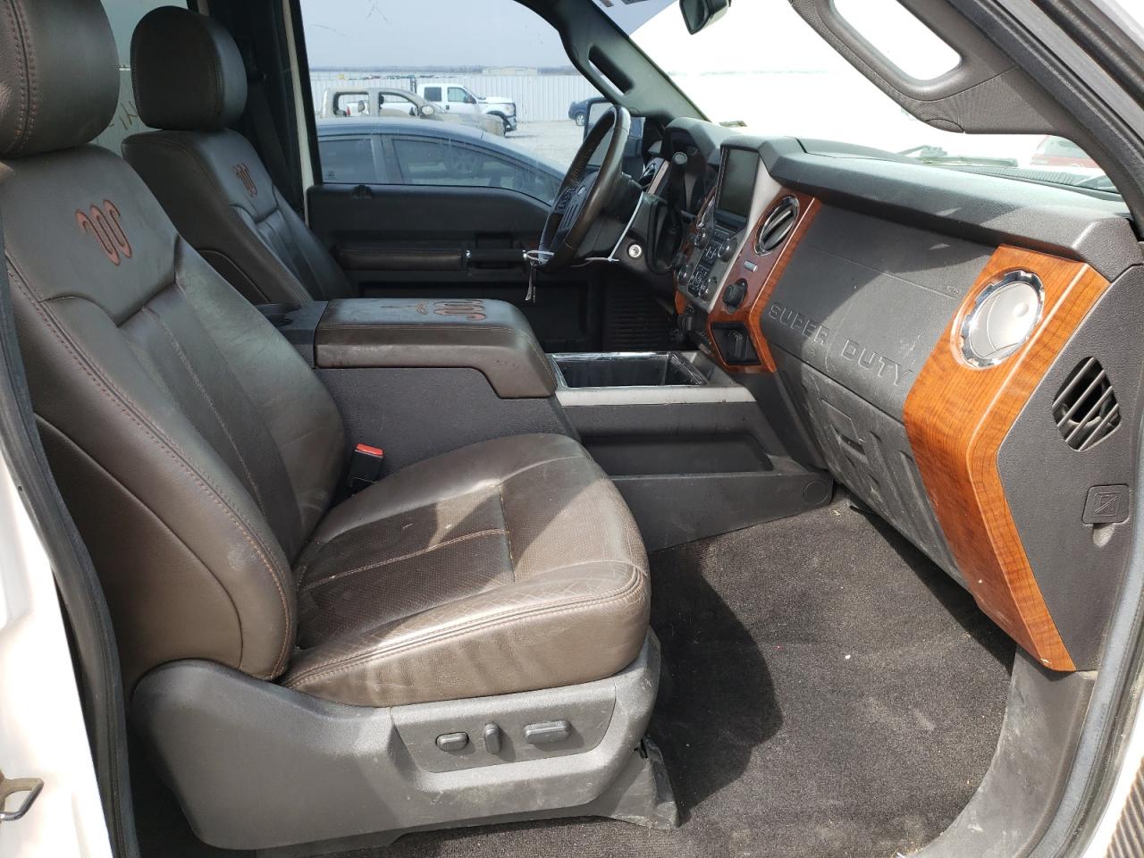 Photo 5 from auction – 2016 FORD F250 SUPER with VIN 1FT7W2BT4GEC51343