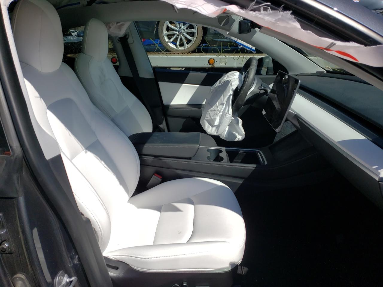 Photo 5 from auction – 2021 TESLA MODEL Y with VIN 5YJYGDEE1MF144836