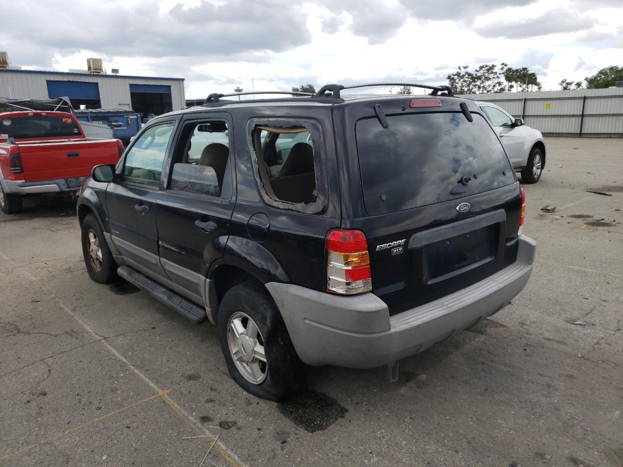 Photo 3 from auction – 2001 FORD ESCAPE with VIN 1FMCU031X1KC22648