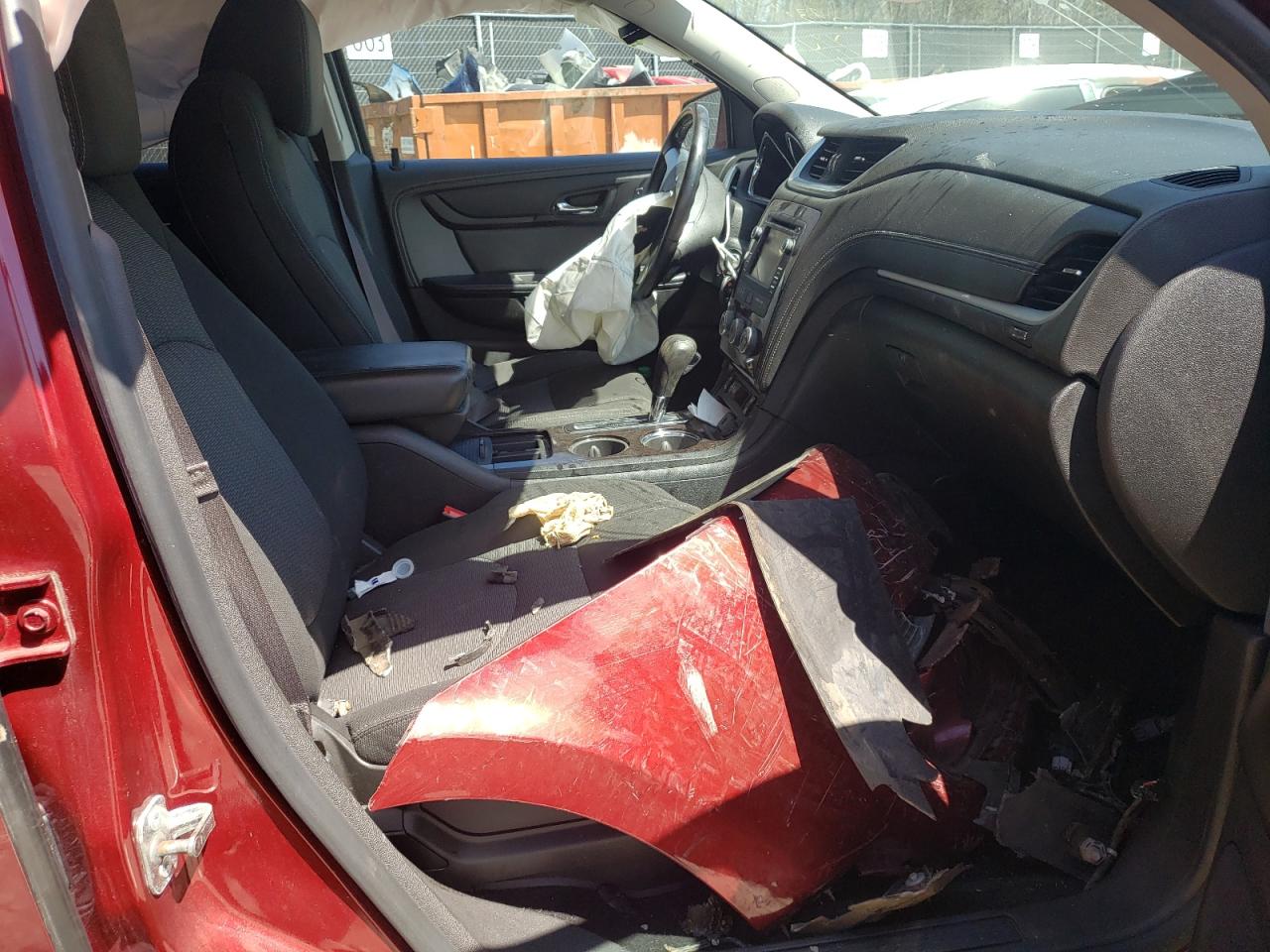 Photo 5 from auction – 2015 CHEVROLET TRAVERSE L with VIN 1GNKVGKD6FJ293271