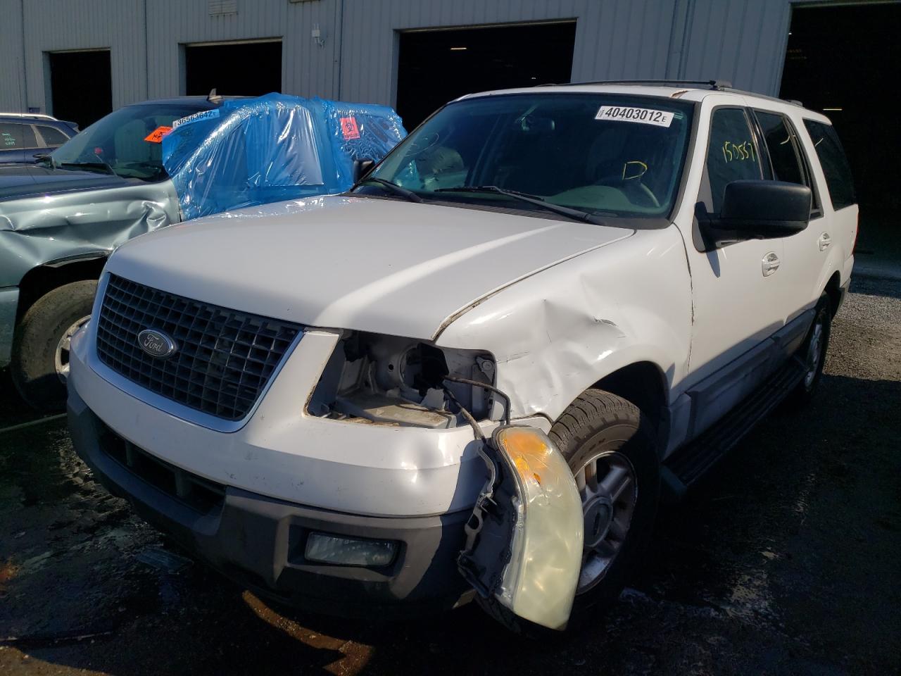 Photo 2 from auction – 2004 FORD EXPEDITION with VIN 1FMPU15L24LA74676