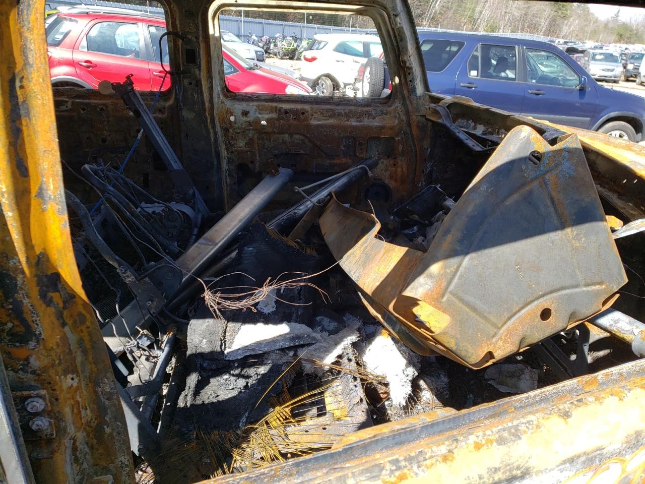 Photo 5 from auction – 2003 HUMMER H2 with VIN 5GRGN23U73H107030