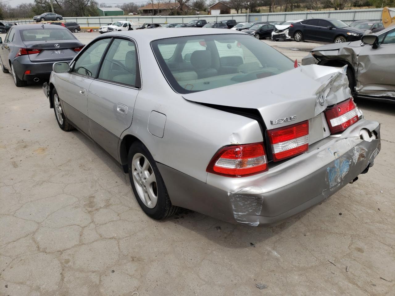 Zdjęcie 3 z aukcji – 2001 LEXUS ES 300 z VIN JT8BF28G510321942