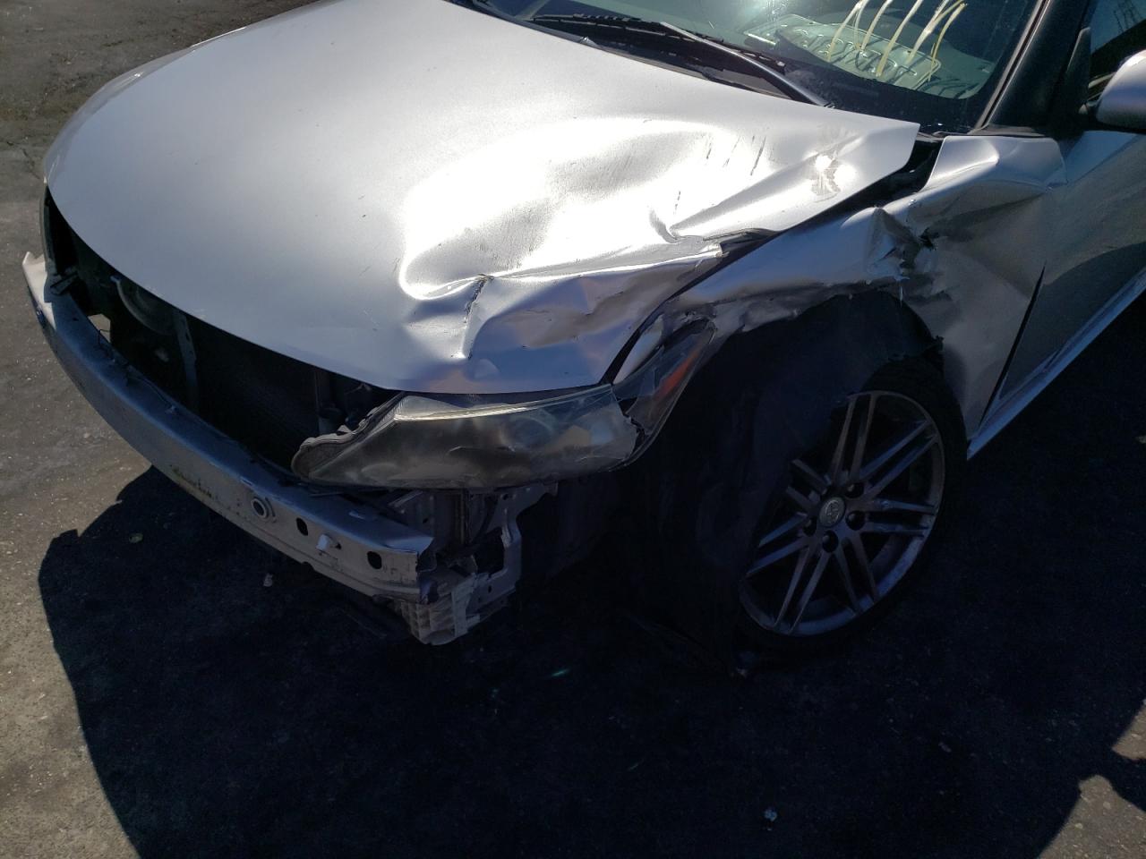 Photo 9 from auction – 2013 TOYOTA SCION TC with VIN JTKJF5C72D3063140