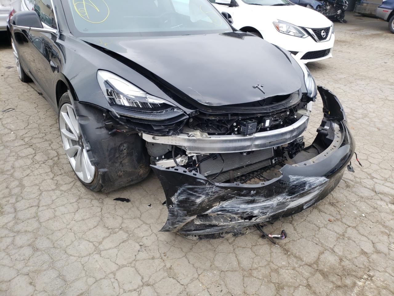 Photo 9 from auction – 2018 TESLA MODEL 3 with VIN 5YJ3E1EA5JF176177