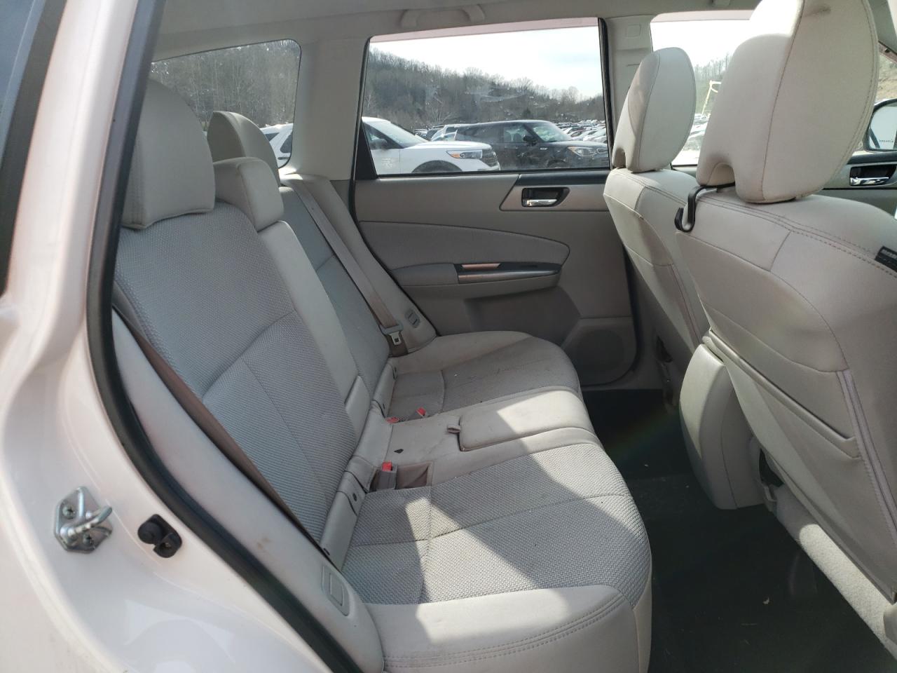 Photo 6 from auction – 2012 SUBARU FORESTER 2 with VIN JF2SHBDC7CH460426