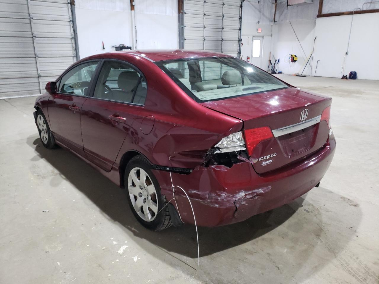 Photo 3 from auction – 2010 HONDA CIVIC LX with VIN 19XFA1F57AE020609